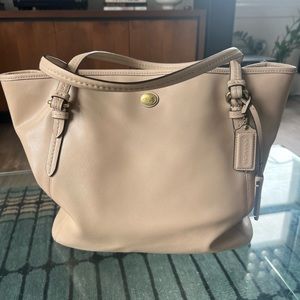 COACH TOTE BAG CREAM